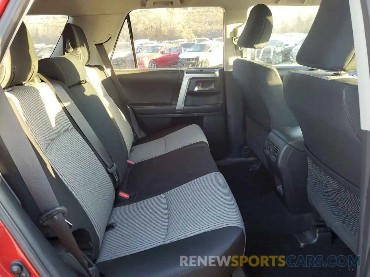11 fotografías del automóvil dañado JTEBU5JR3L5756481 TOYOTA 4RUNNER 2020