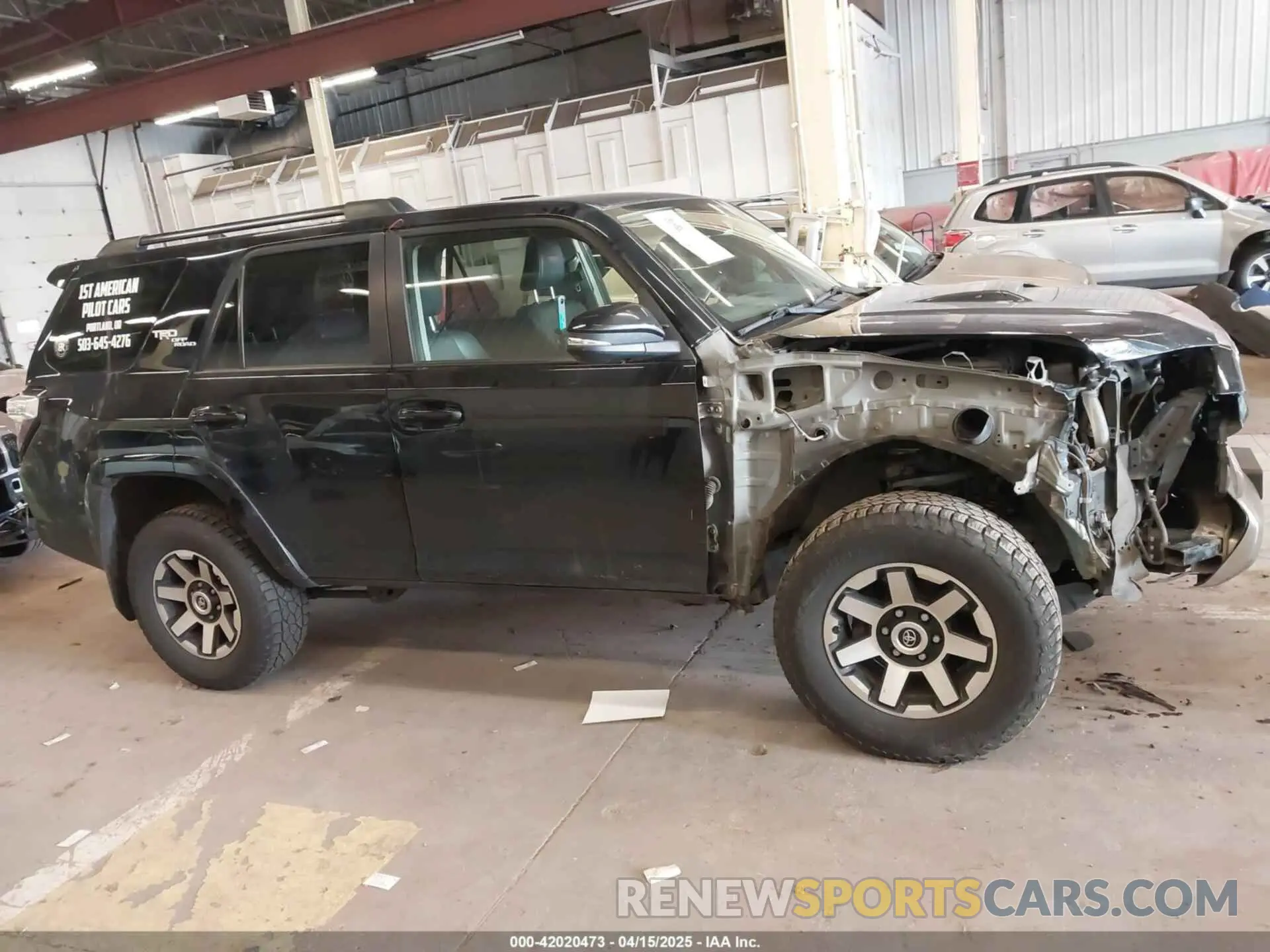 14 fotografías del automóvil dañado JTEBU5JR3L5768050 TOYOTA 4RUNNER 2020