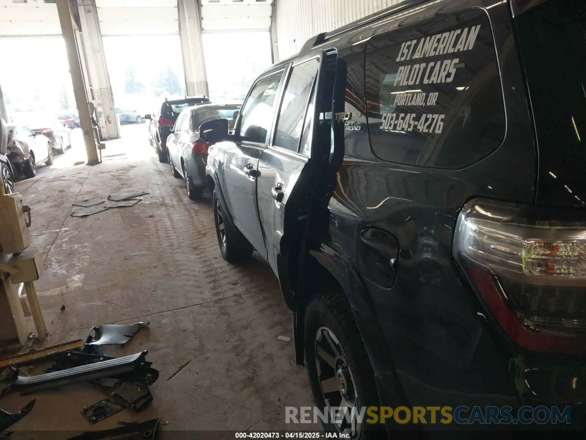 18 fotografías del automóvil dañado JTEBU5JR3L5768050 TOYOTA 4RUNNER 2020