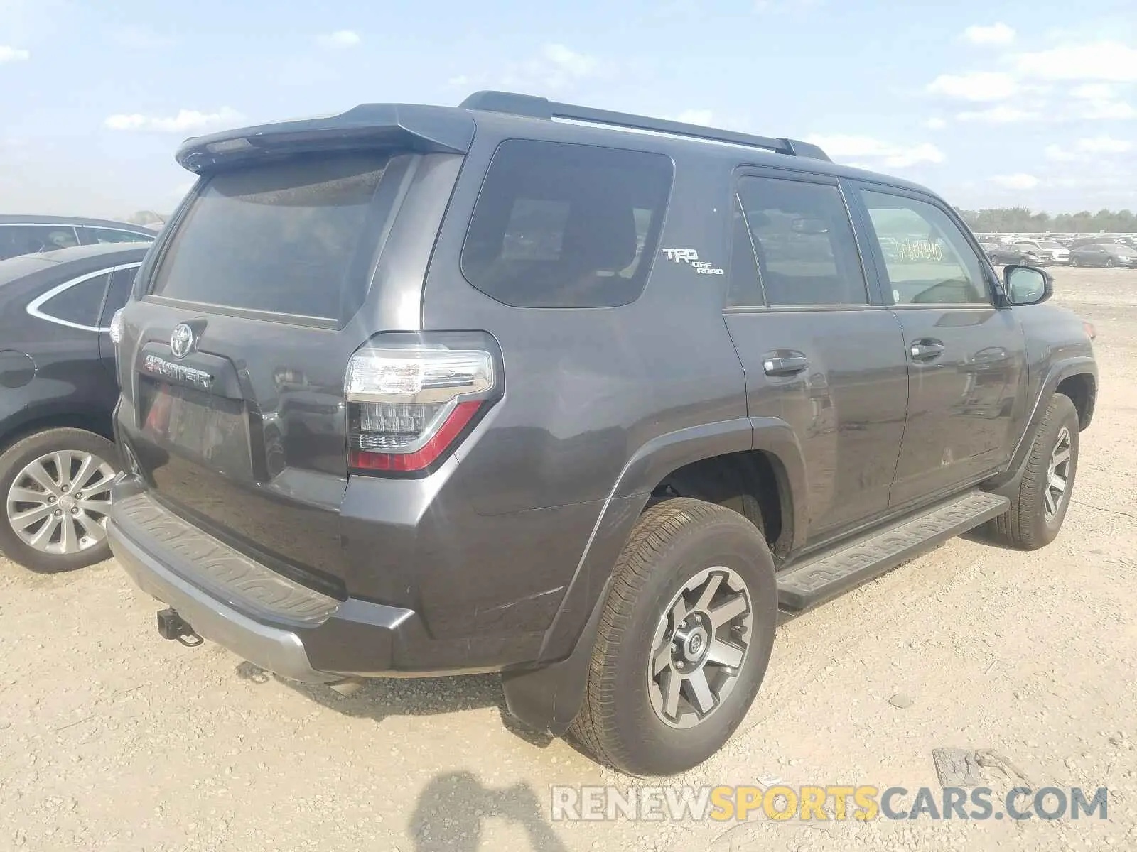 4 fotografías del automóvil dañado JTEBU5JR3L5792980 TOYOTA 4RUNNER 2020