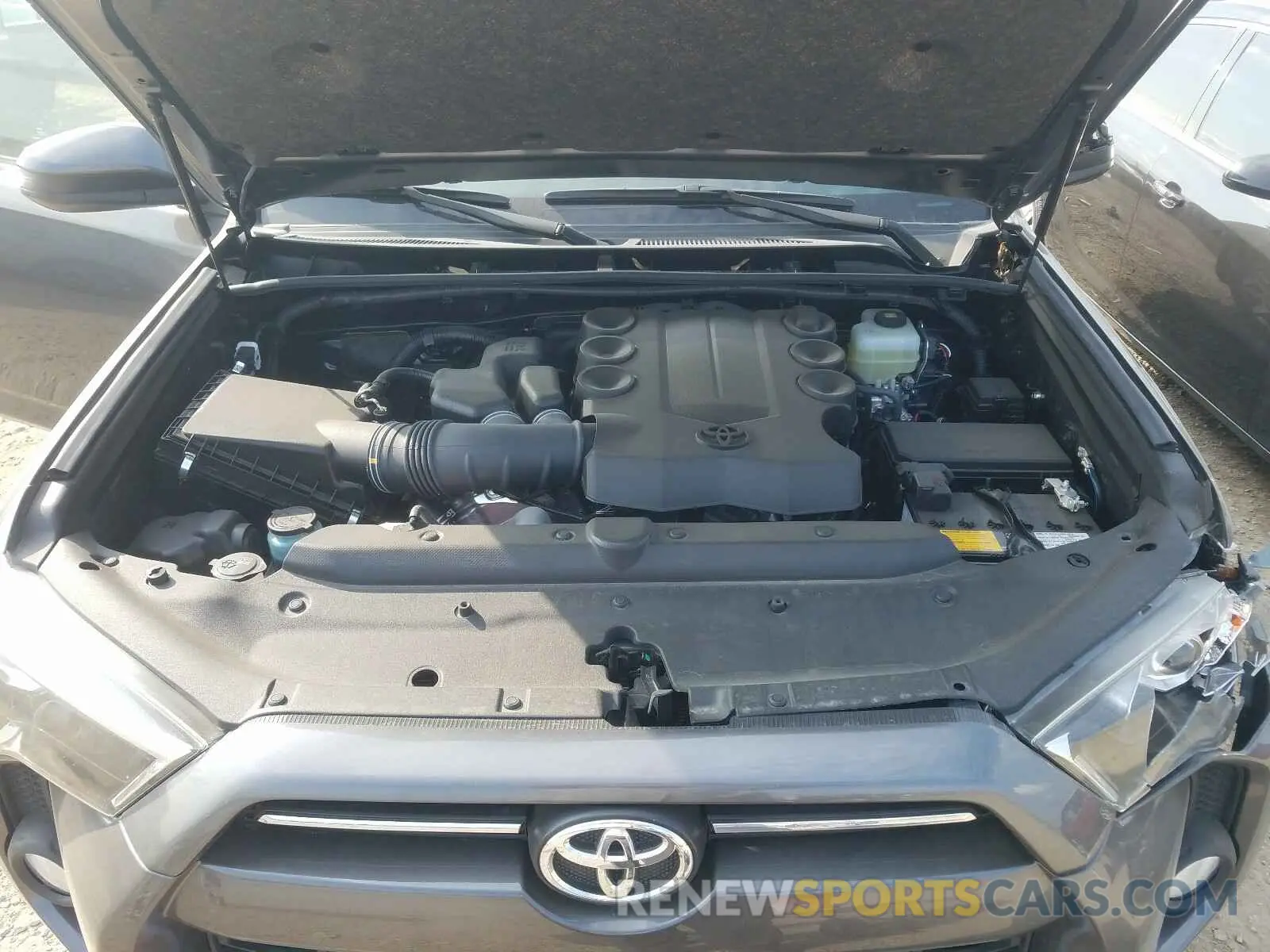 7 fotografías del automóvil dañado JTEBU5JR3L5792980 TOYOTA 4RUNNER 2020