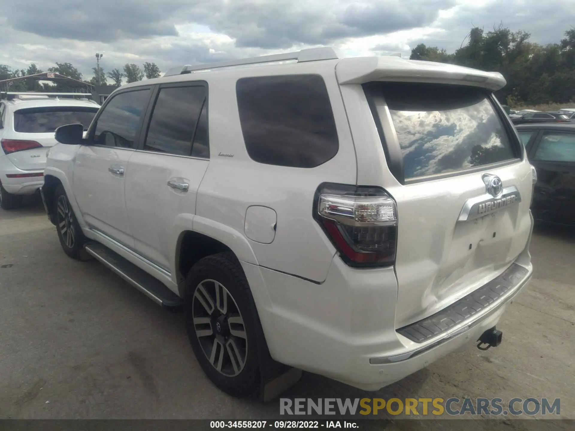 3 fotografías del automóvil dañado JTEBU5JR3L5798522 TOYOTA 4RUNNER 2020