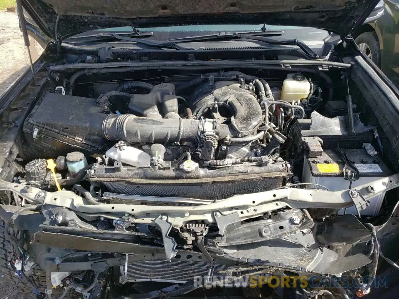 7 fotografías del automóvil dañado JTEBU5JR4L5752682 TOYOTA 4RUNNER 2020