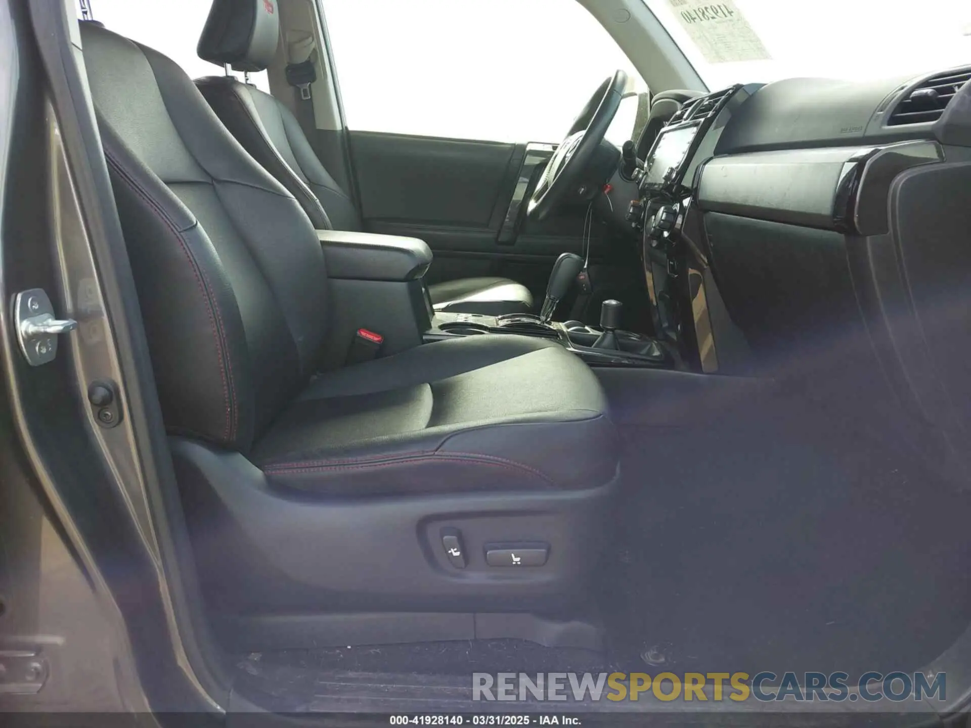 5 fotografías del automóvil dañado JTEBU5JR4L5775315 TOYOTA 4RUNNER 2020