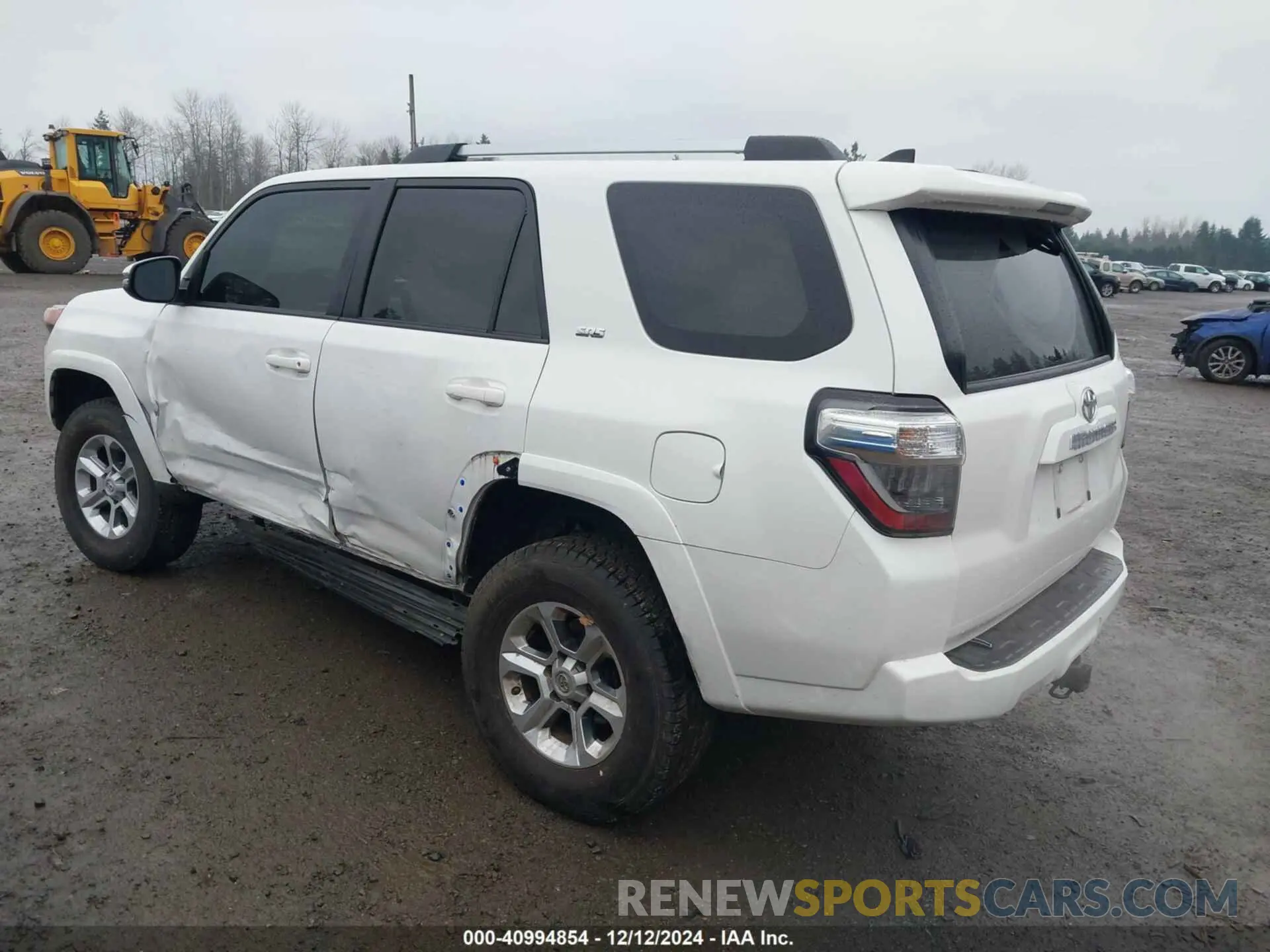 3 fotografías del automóvil dañado JTEBU5JR4L5793183 TOYOTA 4RUNNER 2020