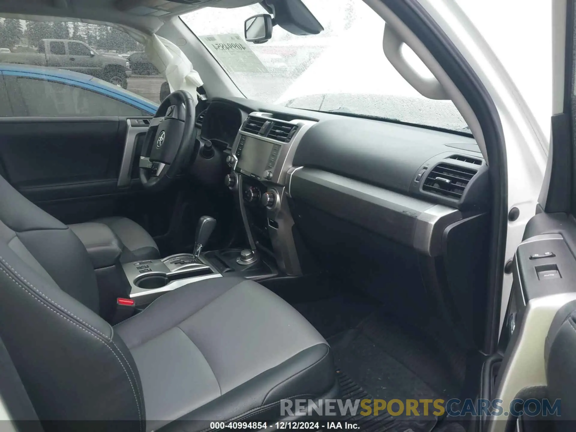 5 fotografías del automóvil dañado JTEBU5JR4L5793183 TOYOTA 4RUNNER 2020