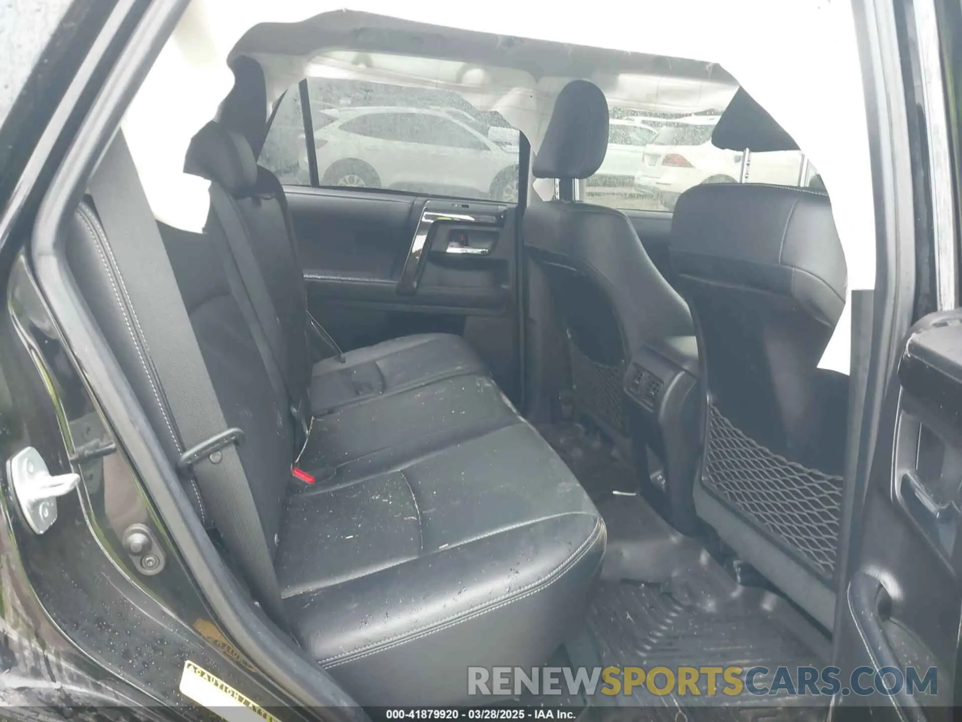 8 fotografías del automóvil dañado JTEBU5JR4L5810077 TOYOTA 4RUNNER 2020
