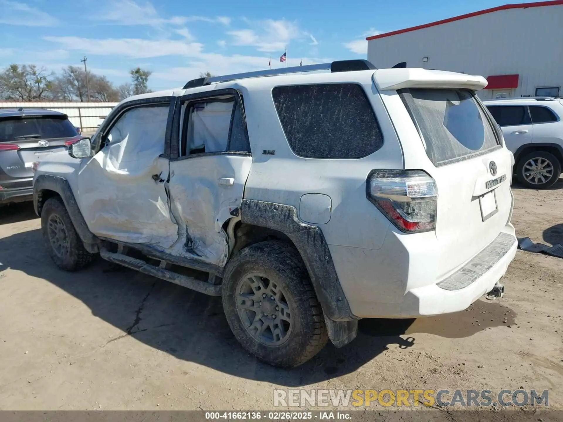 3 fotografías del automóvil dañado JTEBU5JR4L5821340 TOYOTA 4RUNNER 2020