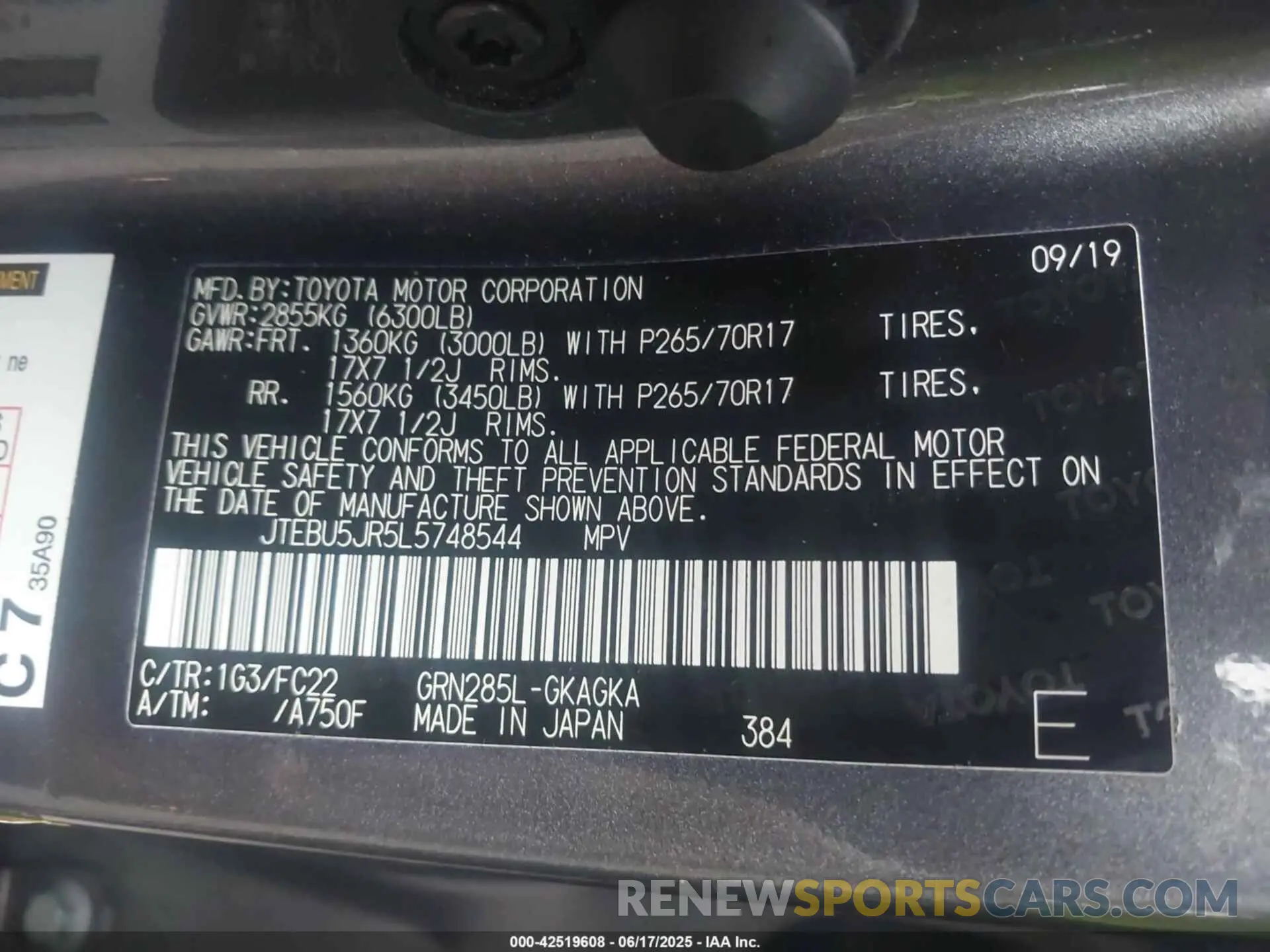 9 fotografías del automóvil dañado JTEBU5JR5L5748544 TOYOTA 4RUNNER 2020