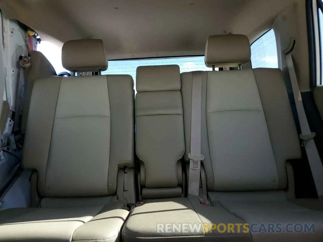 10 fotografías del automóvil dañado JTEBU5JR5L5766638 TOYOTA 4RUNNER 2020