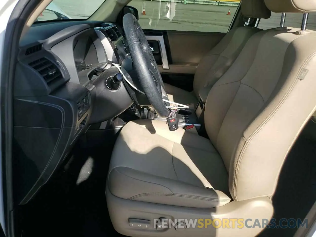 7 fotografías del automóvil dañado JTEBU5JR5L5766638 TOYOTA 4RUNNER 2020