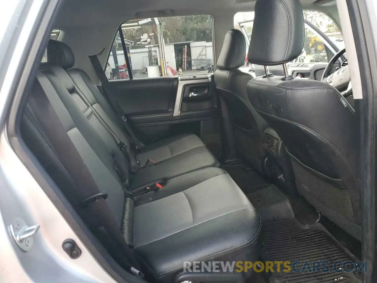11 fotografías del automóvil dañado JTEBU5JR5L5826322 TOYOTA 4RUNNER 2020