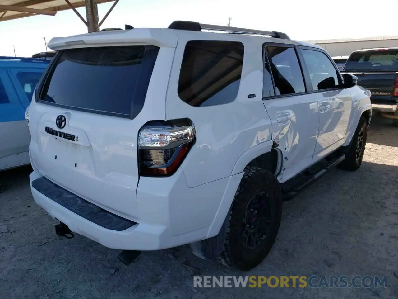 4 fotografías del automóvil dañado JTEBU5JR5L5833626 TOYOTA 4RUNNER 2020