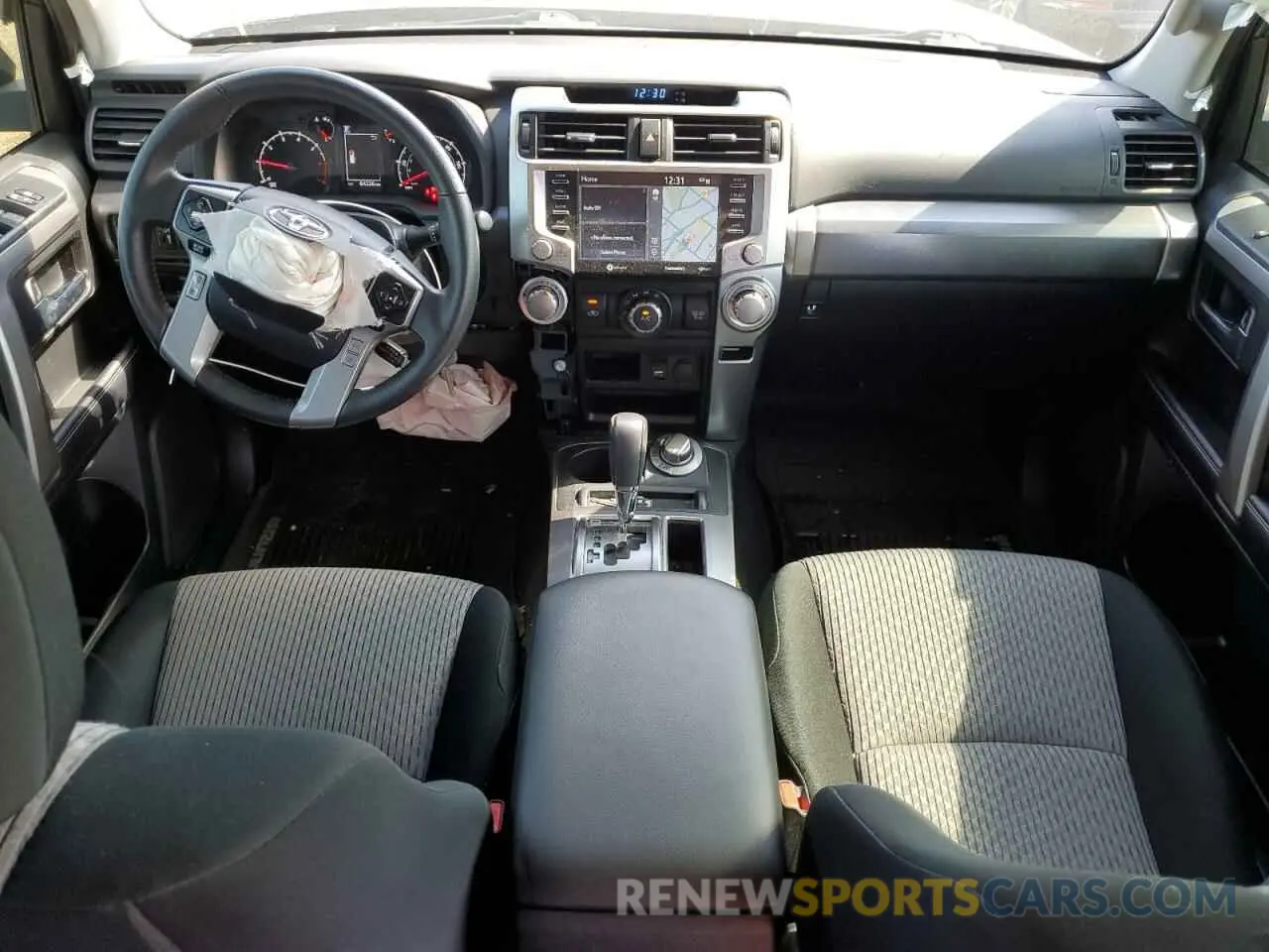 8 fotografías del automóvil dañado JTEBU5JR6L5741991 TOYOTA 4RUNNER 2020