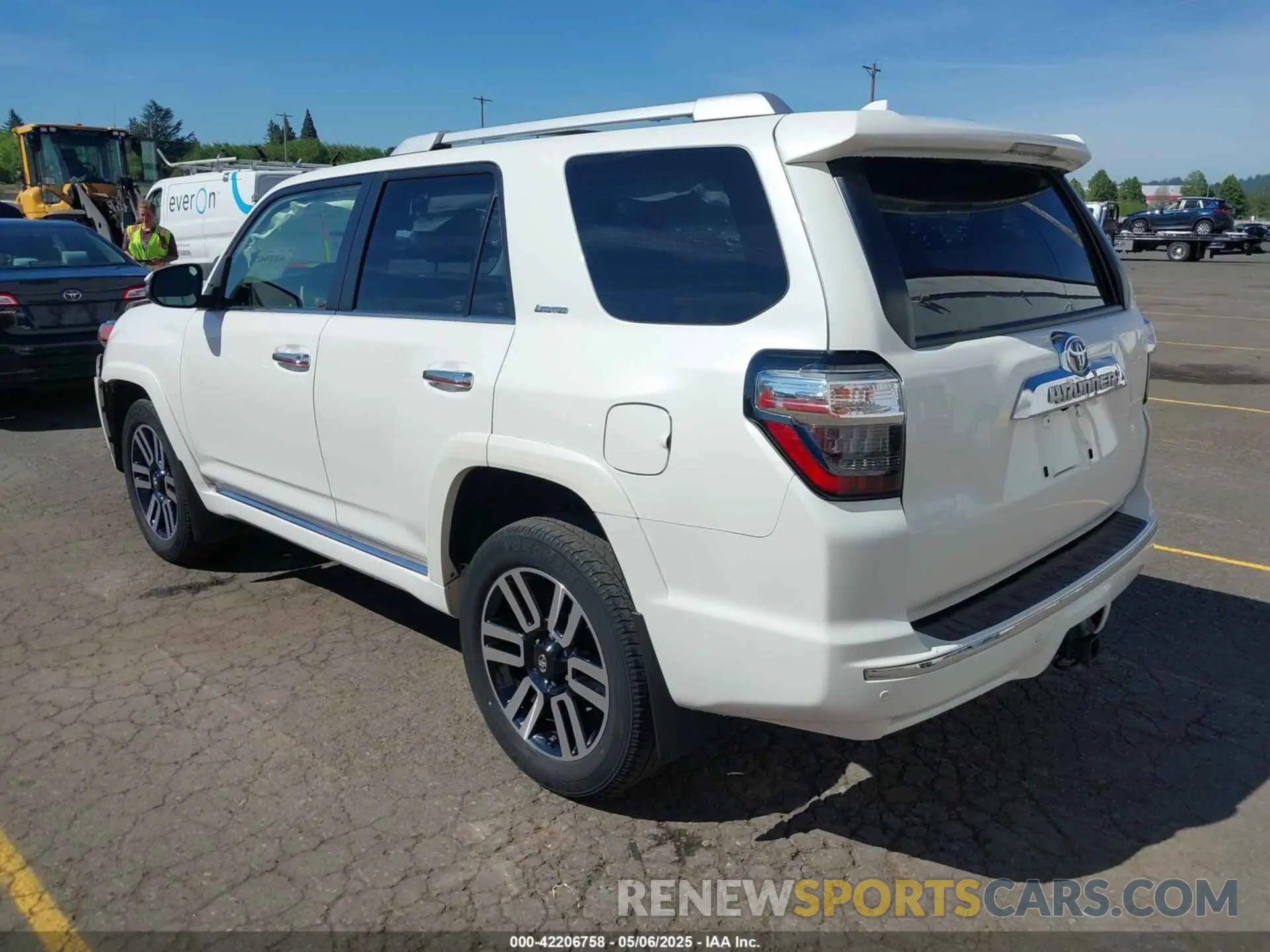 3 fotografías del automóvil dañado JTEBU5JR6L5765501 TOYOTA 4RUNNER 2020