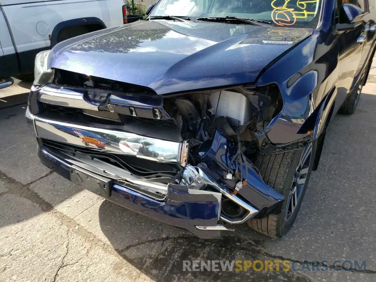 9 fotografías del automóvil dañado JTEBU5JR6L5770360 TOYOTA 4RUNNER 2020