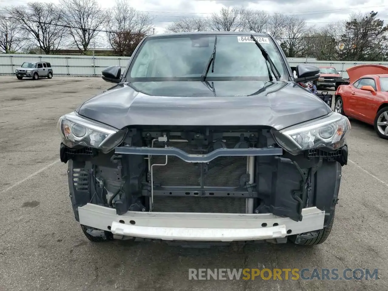 5 fotografías del automóvil dañado JTEBU5JR6L5775672 TOYOTA 4RUNNER 2020