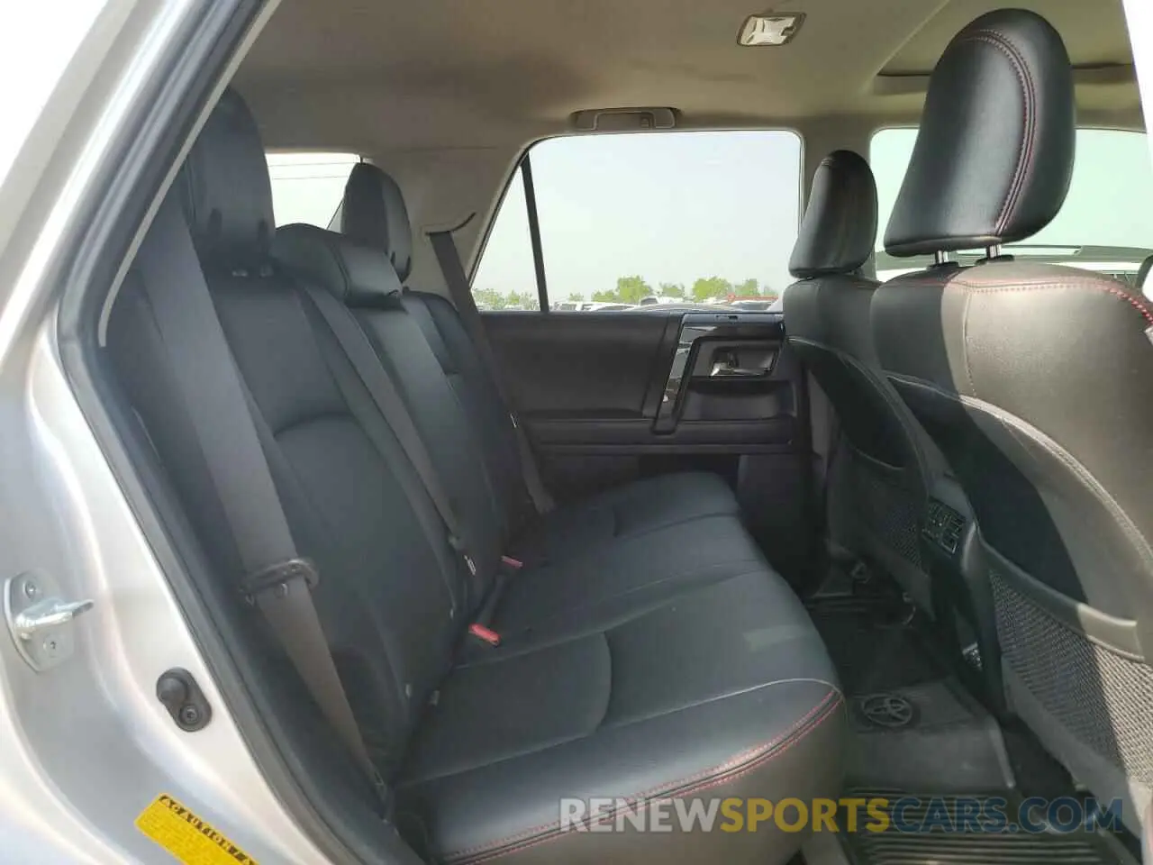 11 fotografías del automóvil dañado JTEBU5JR6L5790270 TOYOTA 4RUNNER 2020
