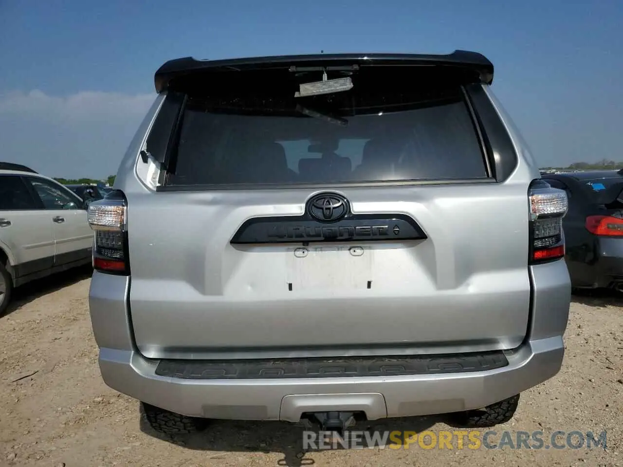 6 fotografías del automóvil dañado JTEBU5JR6L5790270 TOYOTA 4RUNNER 2020