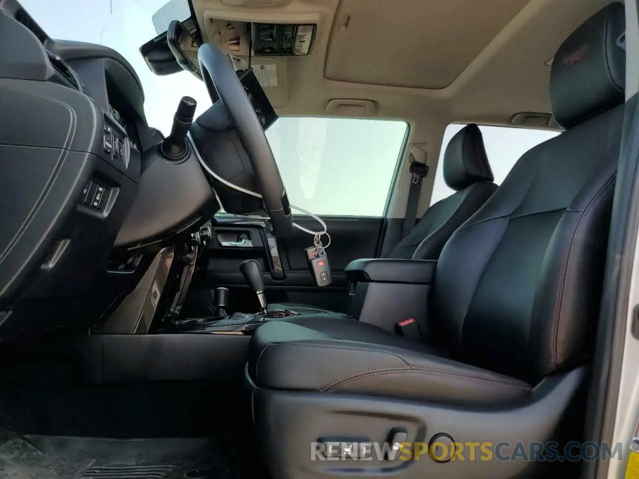7 fotografías del automóvil dañado JTEBU5JR6L5790270 TOYOTA 4RUNNER 2020