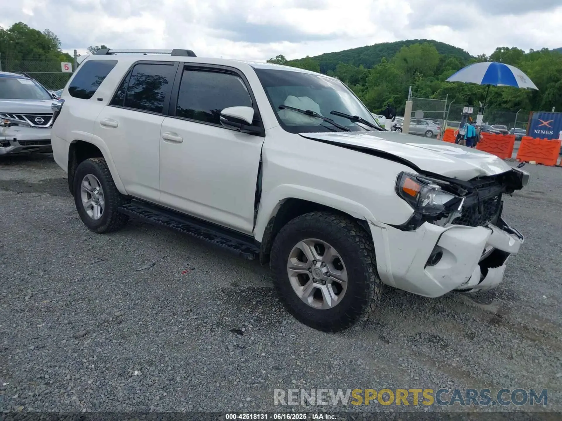 1 fotografías del automóvil dañado JTEBU5JR6L5793640 TOYOTA 4RUNNER 2020