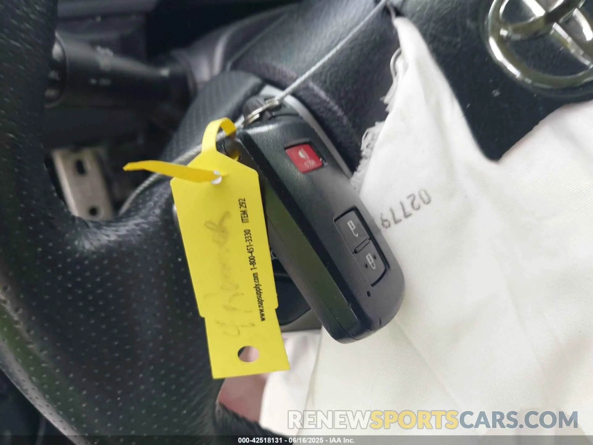 11 fotografías del automóvil dañado JTEBU5JR6L5793640 TOYOTA 4RUNNER 2020