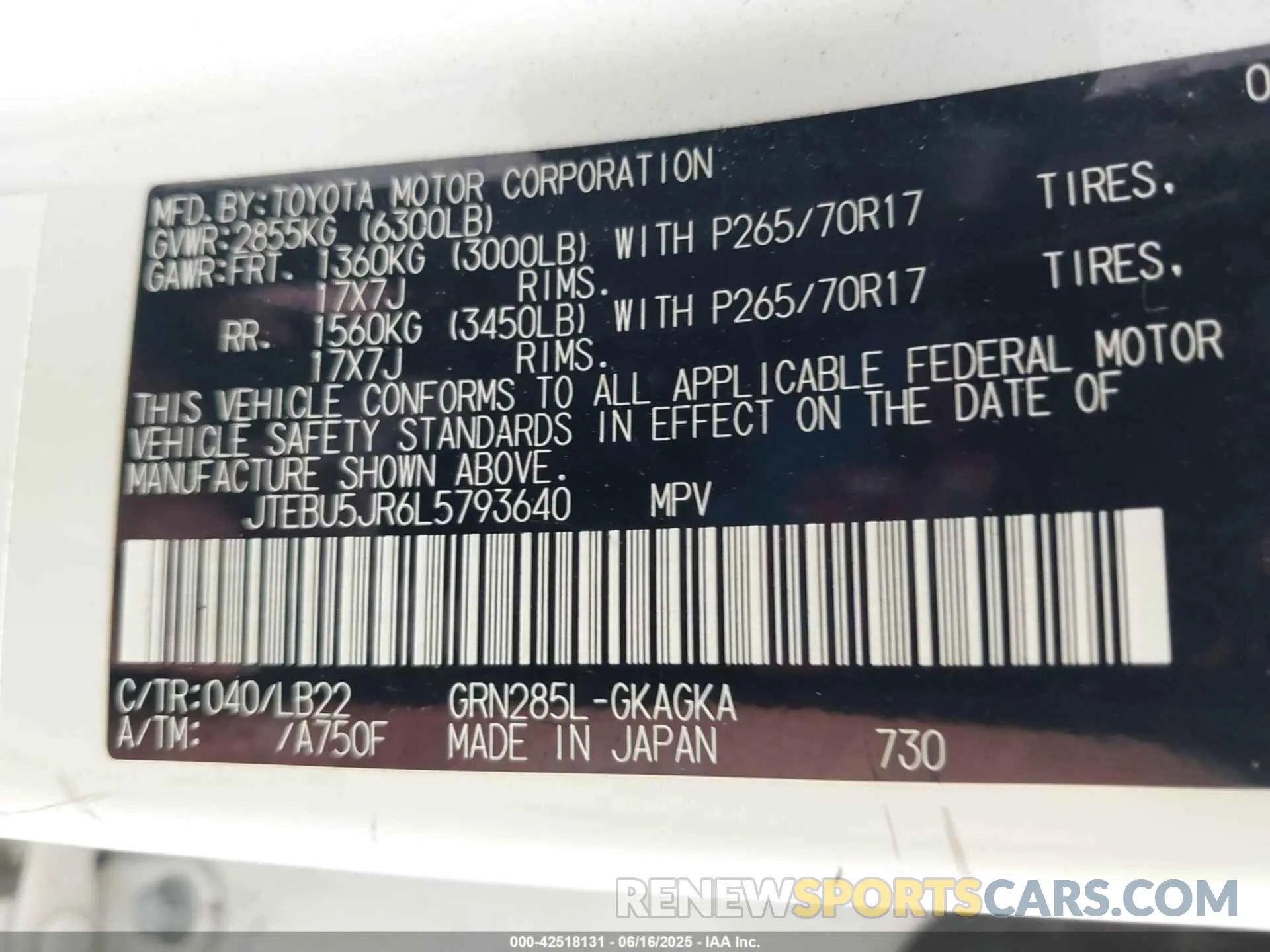 9 fotografías del automóvil dañado JTEBU5JR6L5793640 TOYOTA 4RUNNER 2020