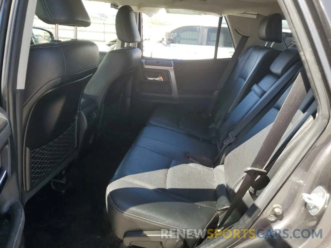11 fotografías del automóvil dañado JTEBU5JR6L5815801 TOYOTA 4RUNNER 2020