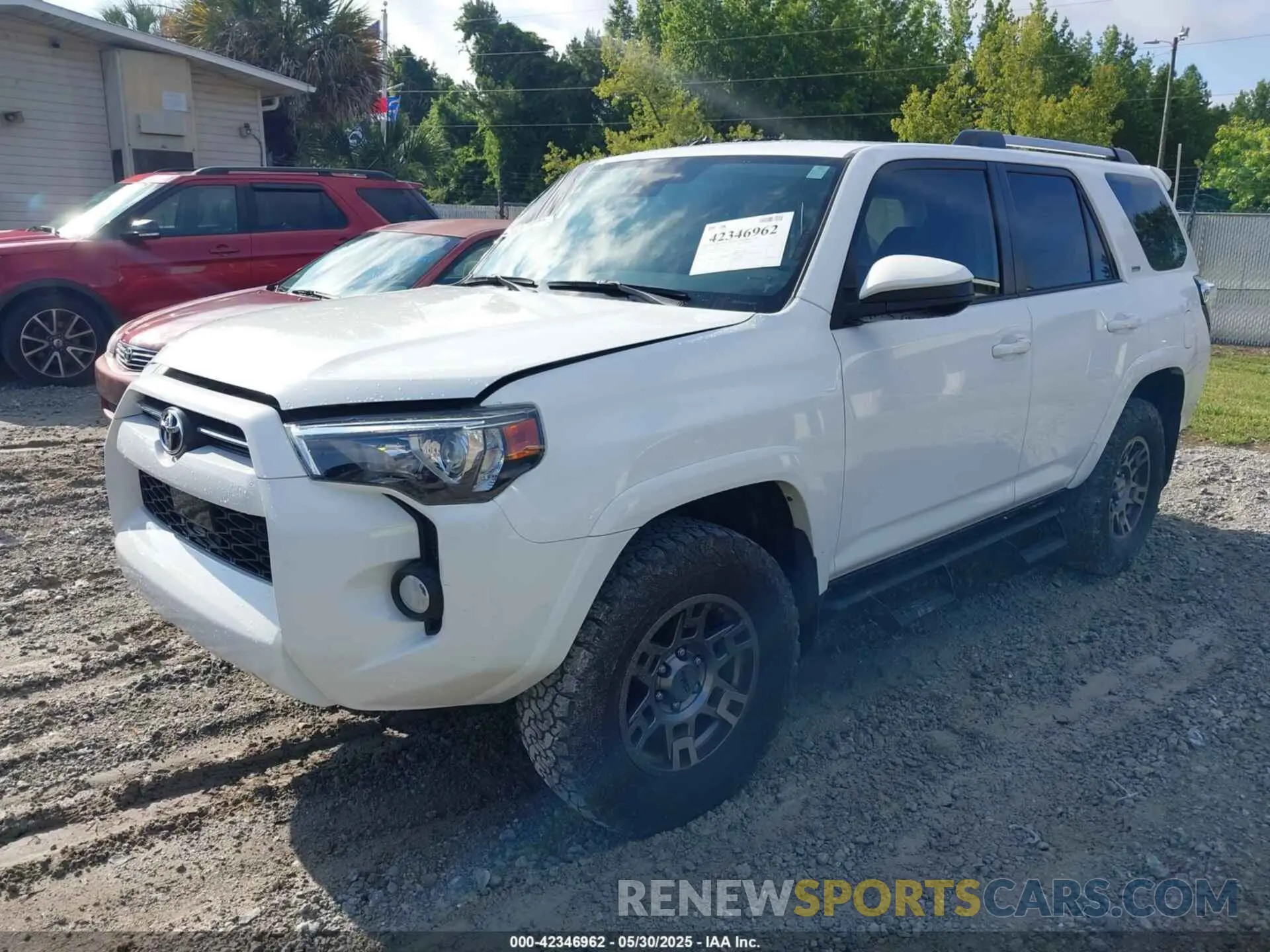 2 fotografías del automóvil dañado JTEBU5JR6L5819539 TOYOTA 4RUNNER 2020