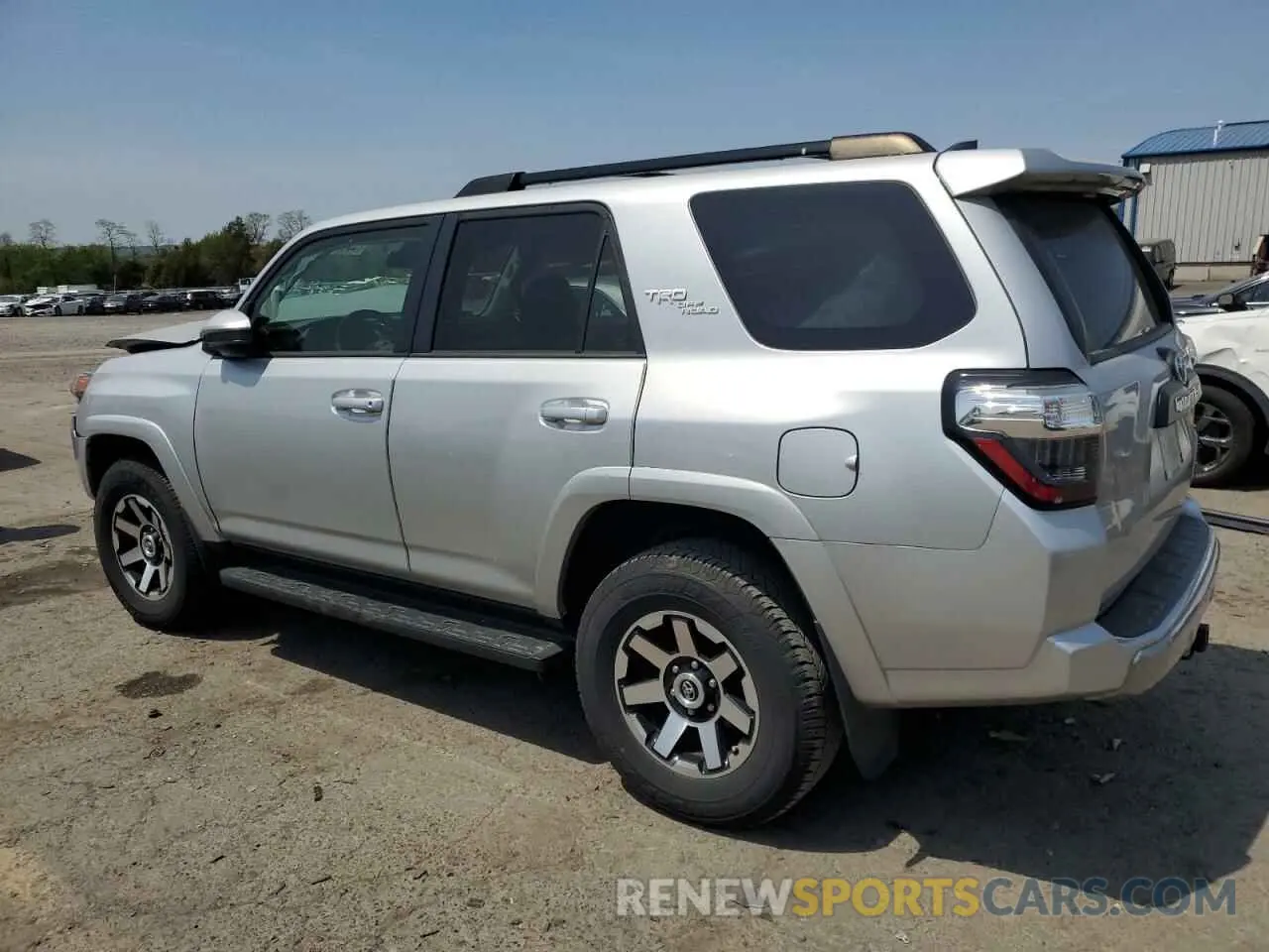 2 fotografías del automóvil dañado JTEBU5JR6L5820044 TOYOTA 4RUNNER 2020