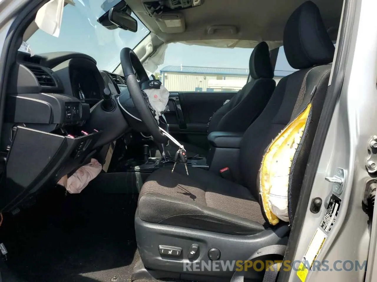 7 fotografías del automóvil dañado JTEBU5JR6L5820044 TOYOTA 4RUNNER 2020