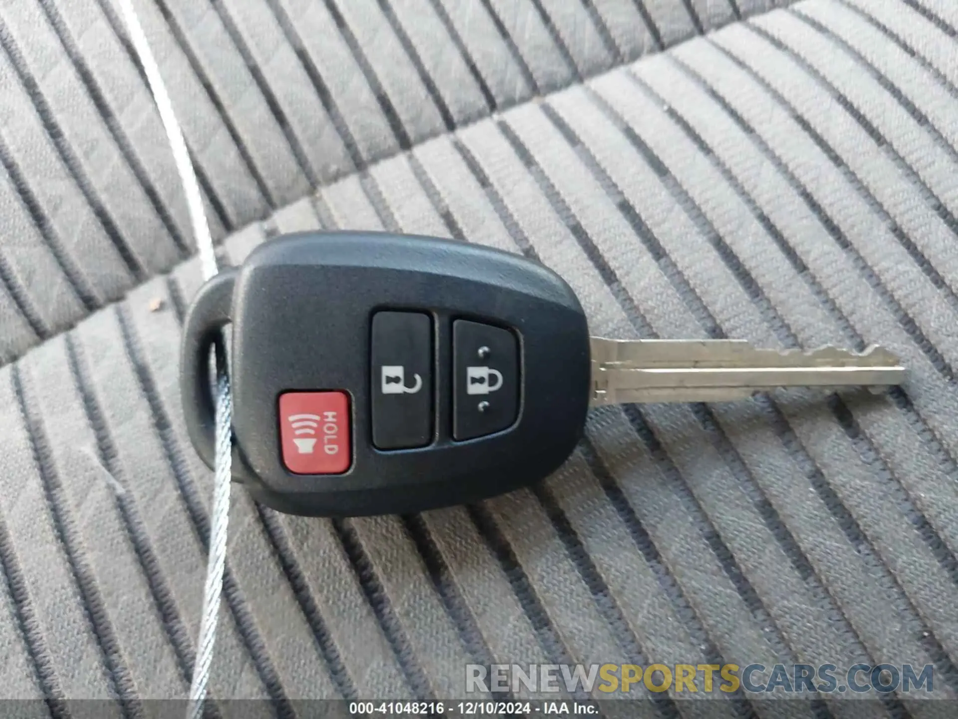 11 fotografías del automóvil dañado JTEBU5JR6L5826278 TOYOTA 4RUNNER 2020