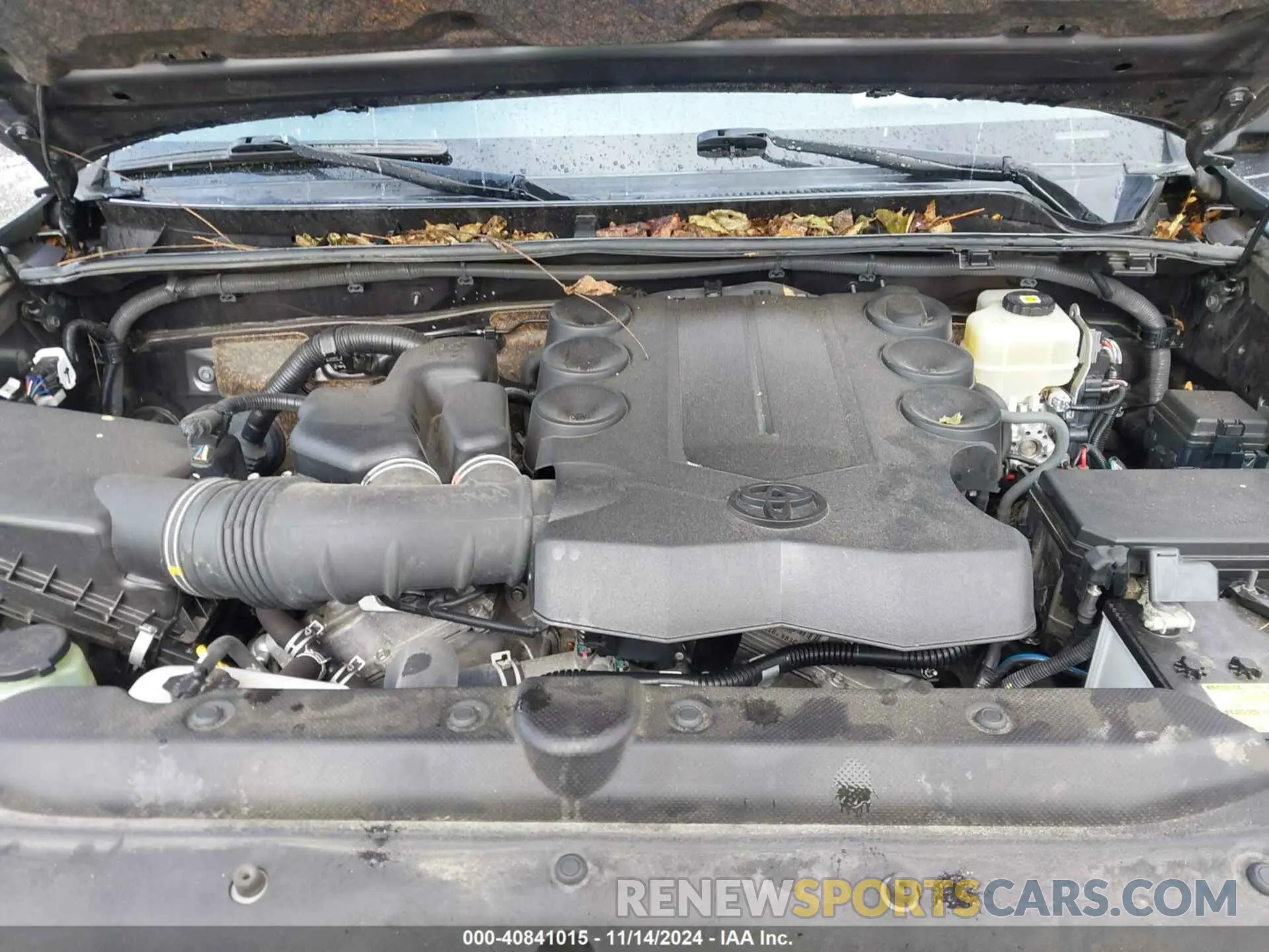 10 fotografías del automóvil dañado JTEBU5JR6L5829679 TOYOTA 4RUNNER 2020