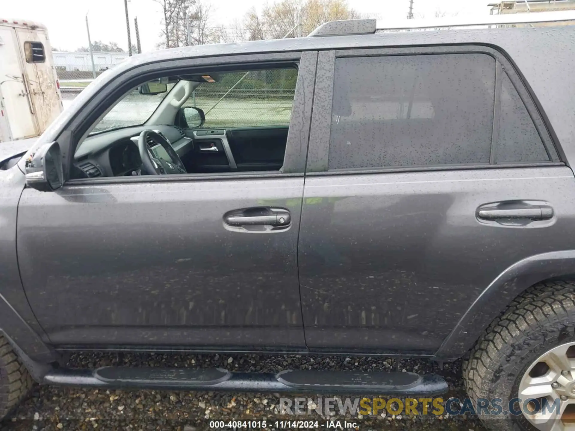 14 fotografías del automóvil dañado JTEBU5JR6L5829679 TOYOTA 4RUNNER 2020