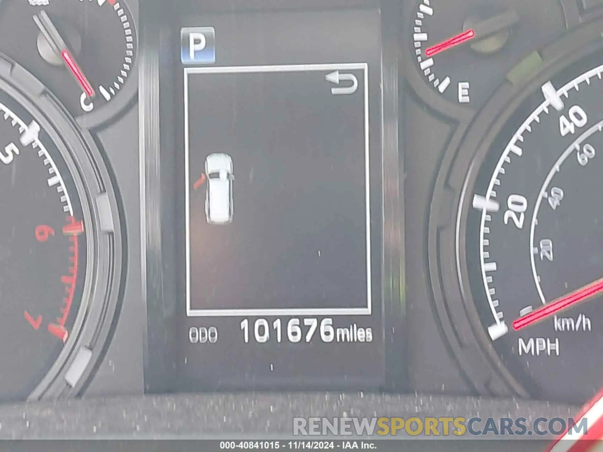 15 fotografías del automóvil dañado JTEBU5JR6L5829679 TOYOTA 4RUNNER 2020