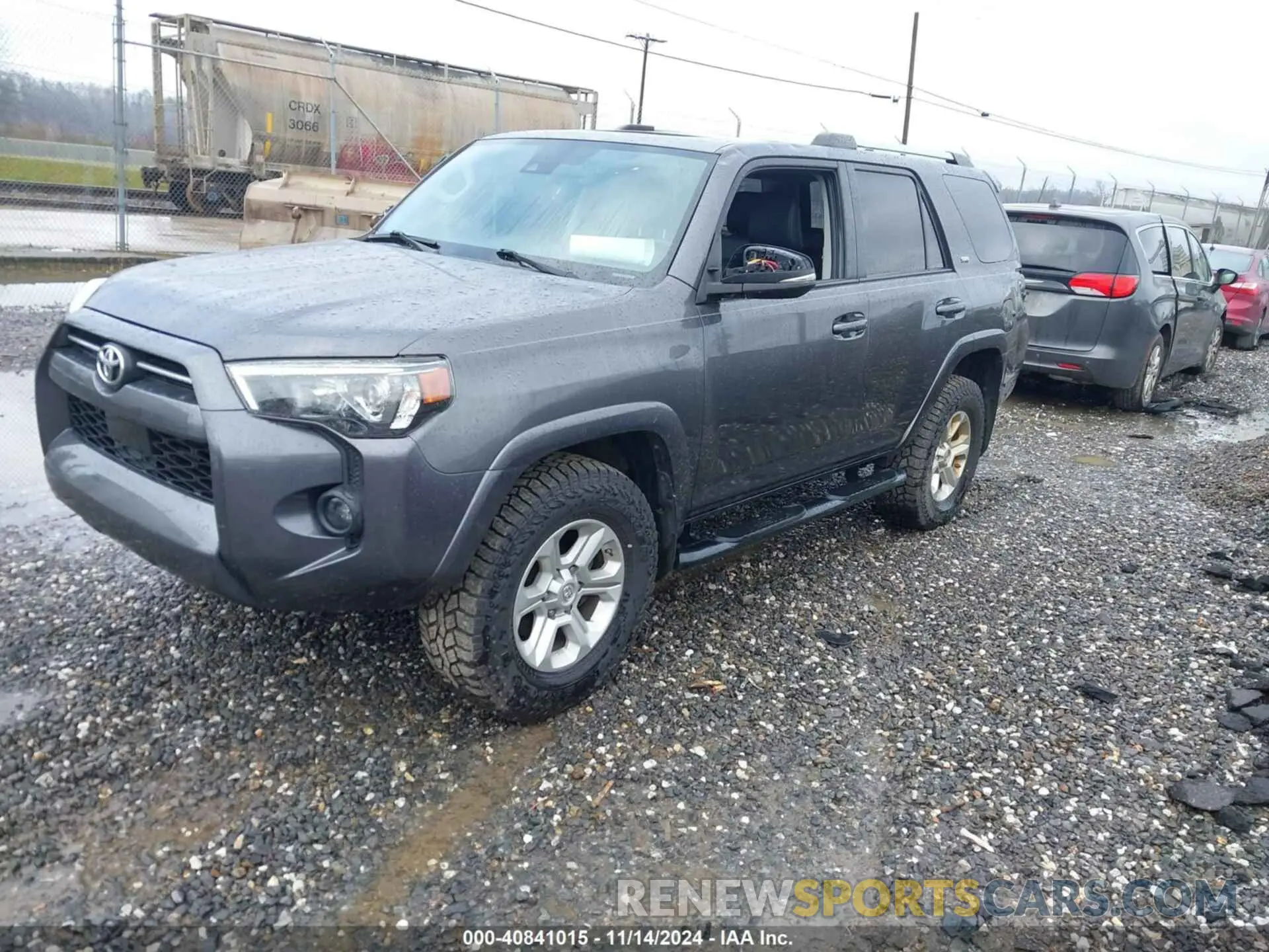 2 fotografías del automóvil dañado JTEBU5JR6L5829679 TOYOTA 4RUNNER 2020