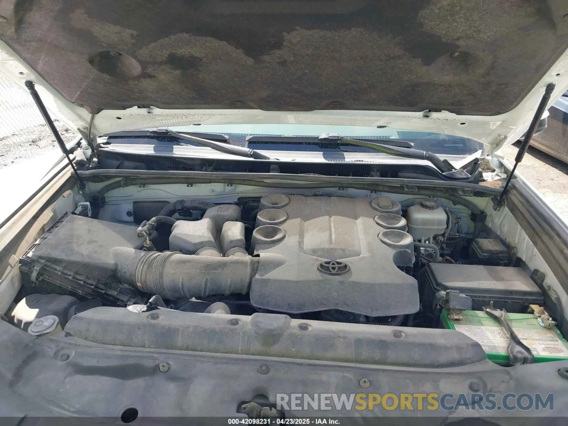 10 fotografías del automóvil dañado JTEBU5JR6L5830203 TOYOTA 4RUNNER 2020