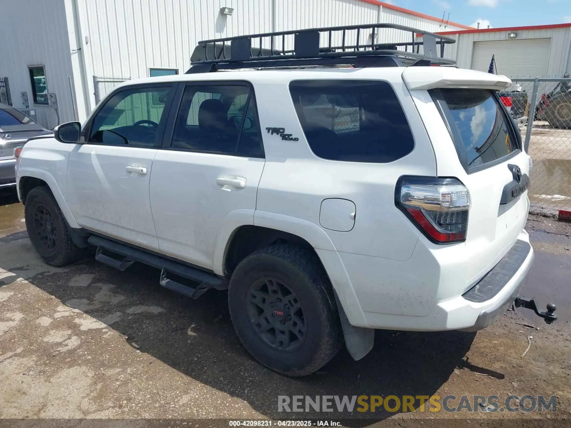 3 fotografías del automóvil dañado JTEBU5JR6L5830203 TOYOTA 4RUNNER 2020
