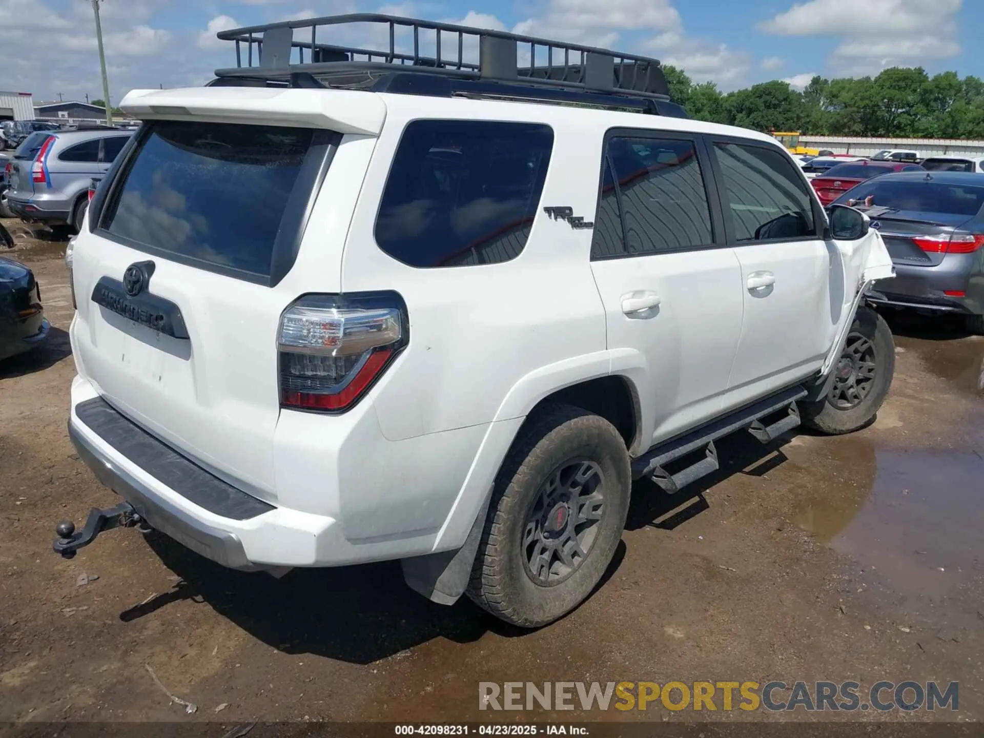 4 fotografías del automóvil dañado JTEBU5JR6L5830203 TOYOTA 4RUNNER 2020