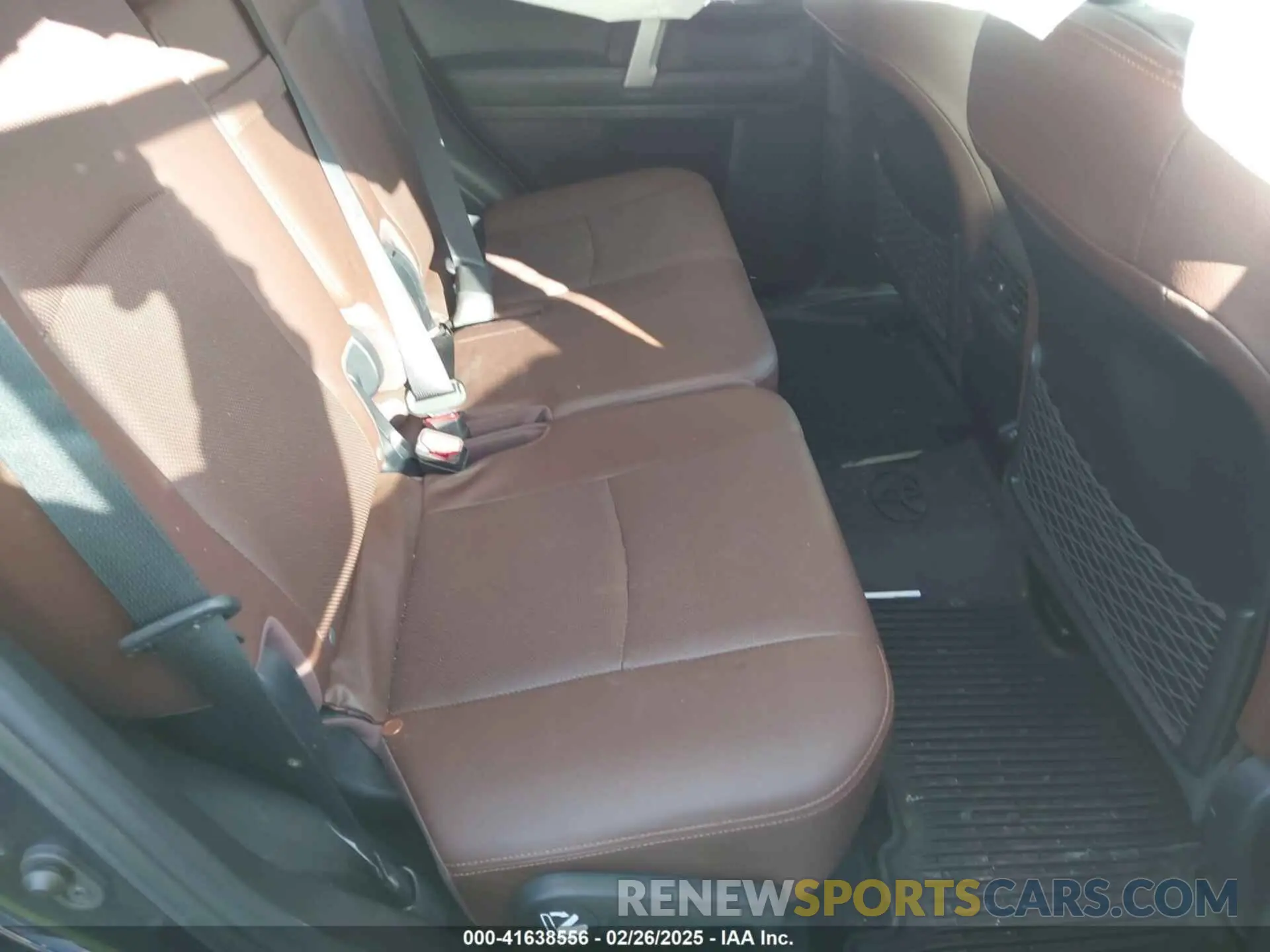 8 fotografías del automóvil dañado JTEBU5JR6L5831058 TOYOTA 4RUNNER 2020
