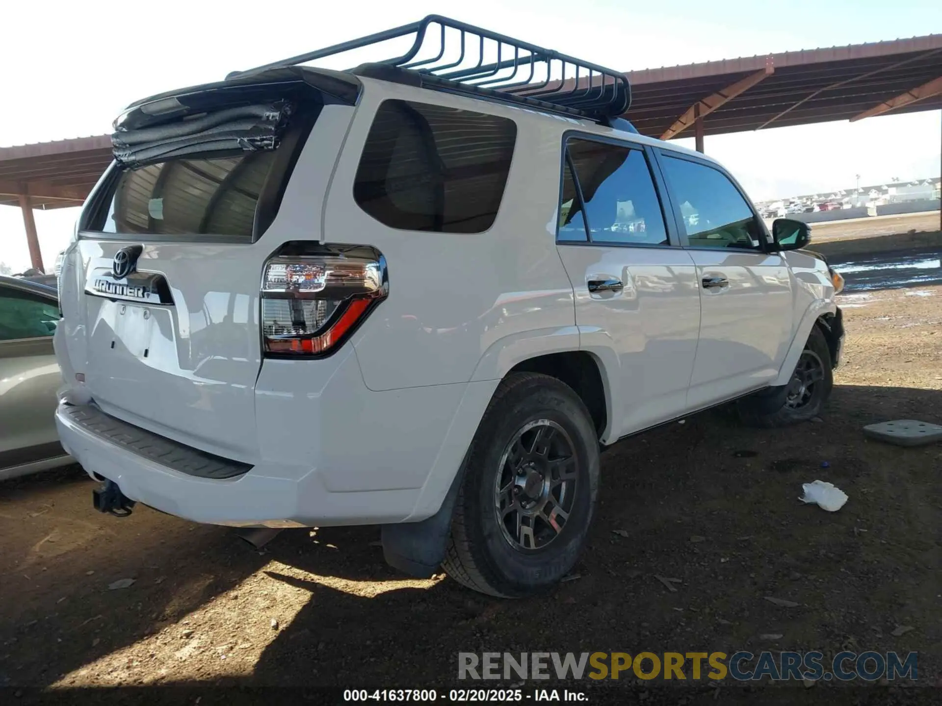 4 fotografías del automóvil dañado JTEBU5JR6L5832422 TOYOTA 4RUNNER 2020