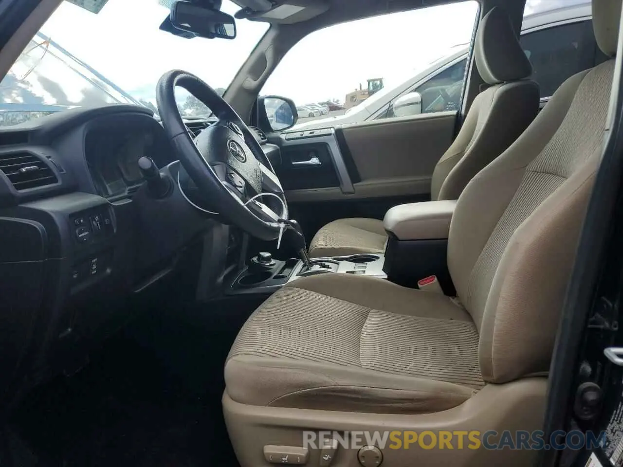 7 fotografías del automóvil dañado JTEBU5JR7L5744897 TOYOTA 4RUNNER 2020