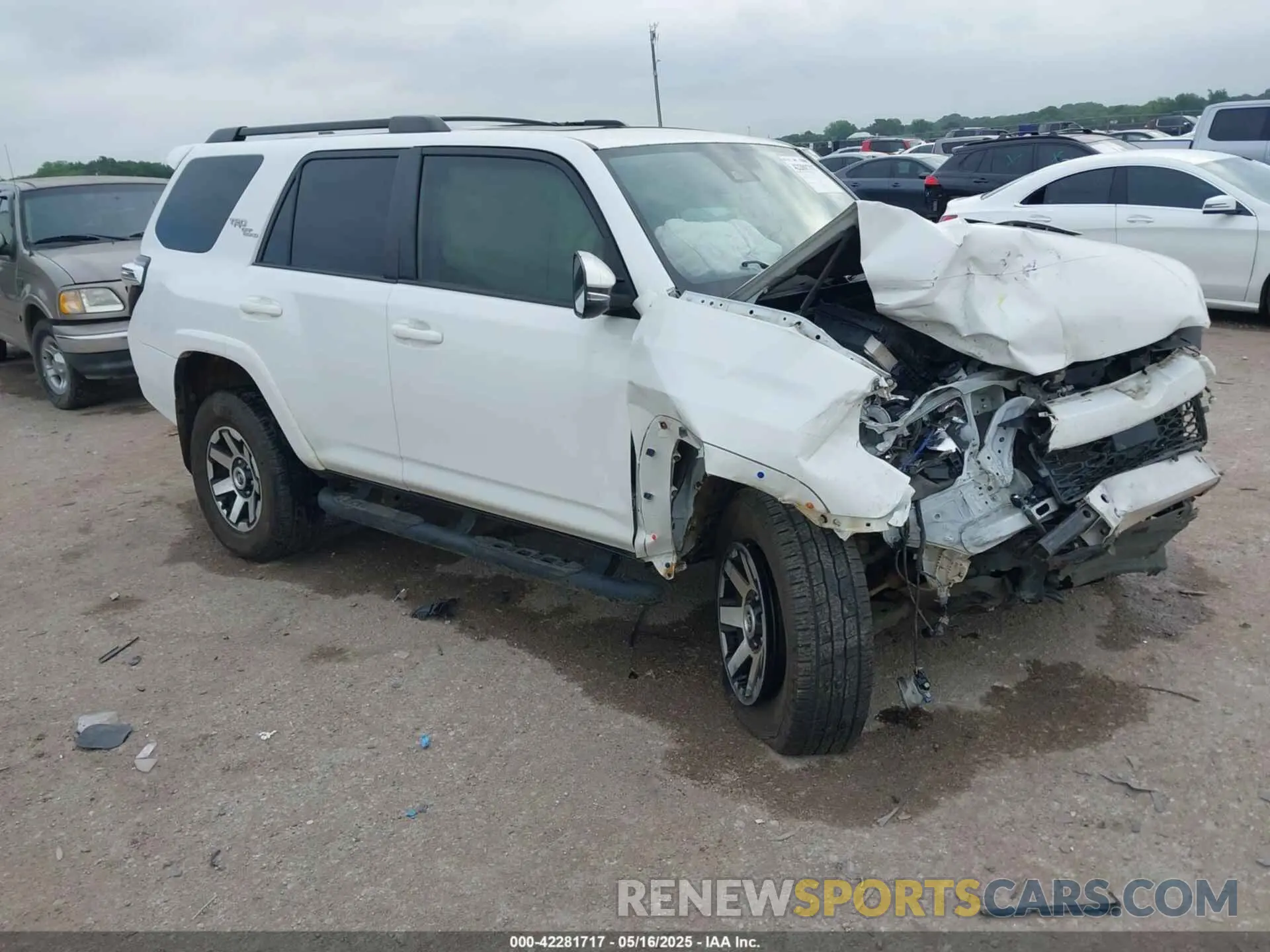 1 fotografías del automóvil dañado JTEBU5JR7L5772912 TOYOTA 4RUNNER 2020