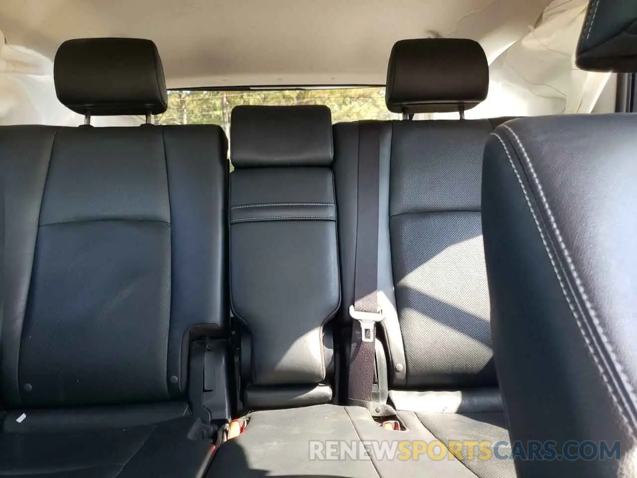 10 fotografías del automóvil dañado JTEBU5JR7L5776698 TOYOTA 4RUNNER 2020