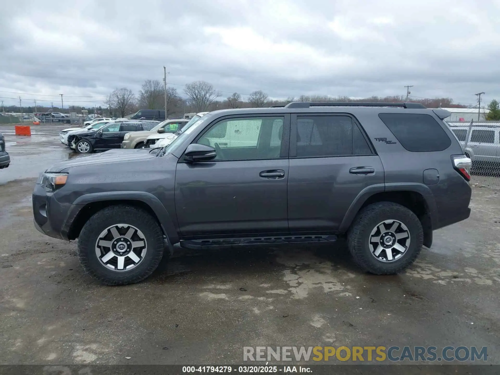 15 fotografías del automóvil dañado JTEBU5JR7L5778872 TOYOTA 4RUNNER 2020
