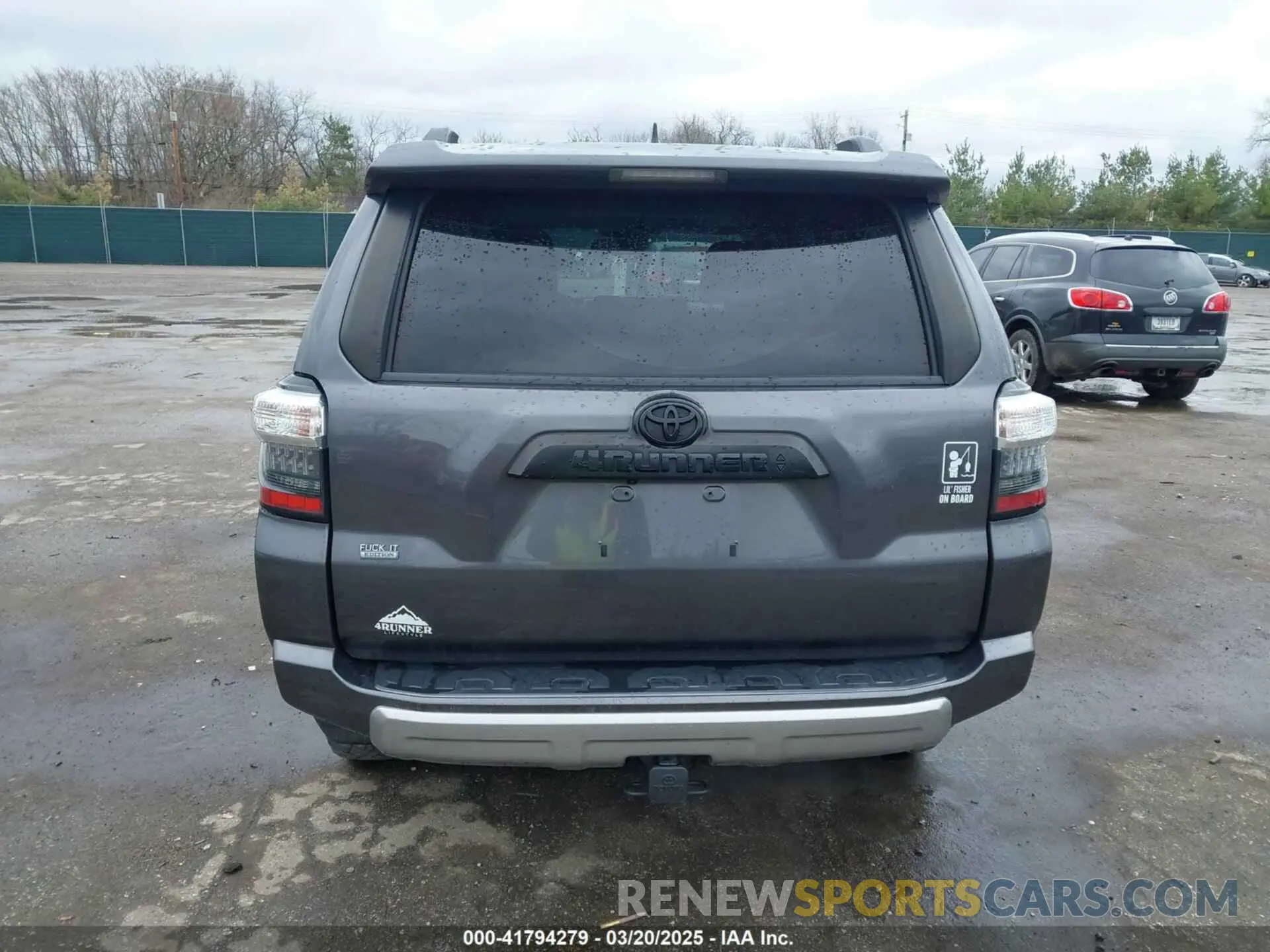 17 fotografías del automóvil dañado JTEBU5JR7L5778872 TOYOTA 4RUNNER 2020