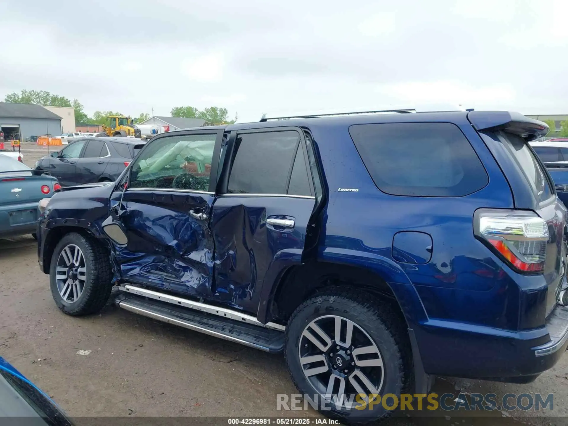 14 fotografías del automóvil dañado JTEBU5JR7L5789838 TOYOTA 4RUNNER 2020