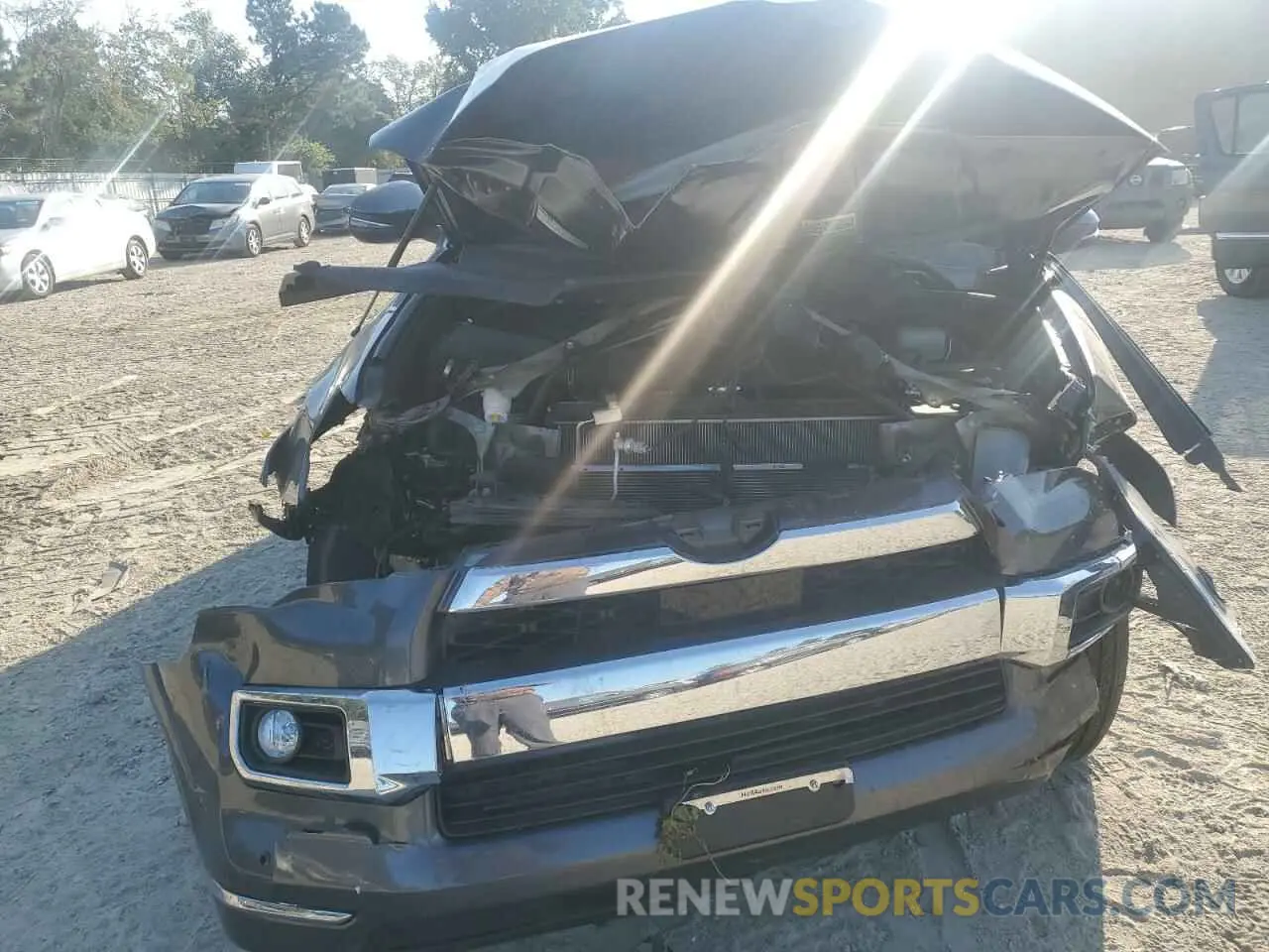 5 fotografías del automóvil dañado JTEBU5JR8L5737523 TOYOTA 4RUNNER 2020