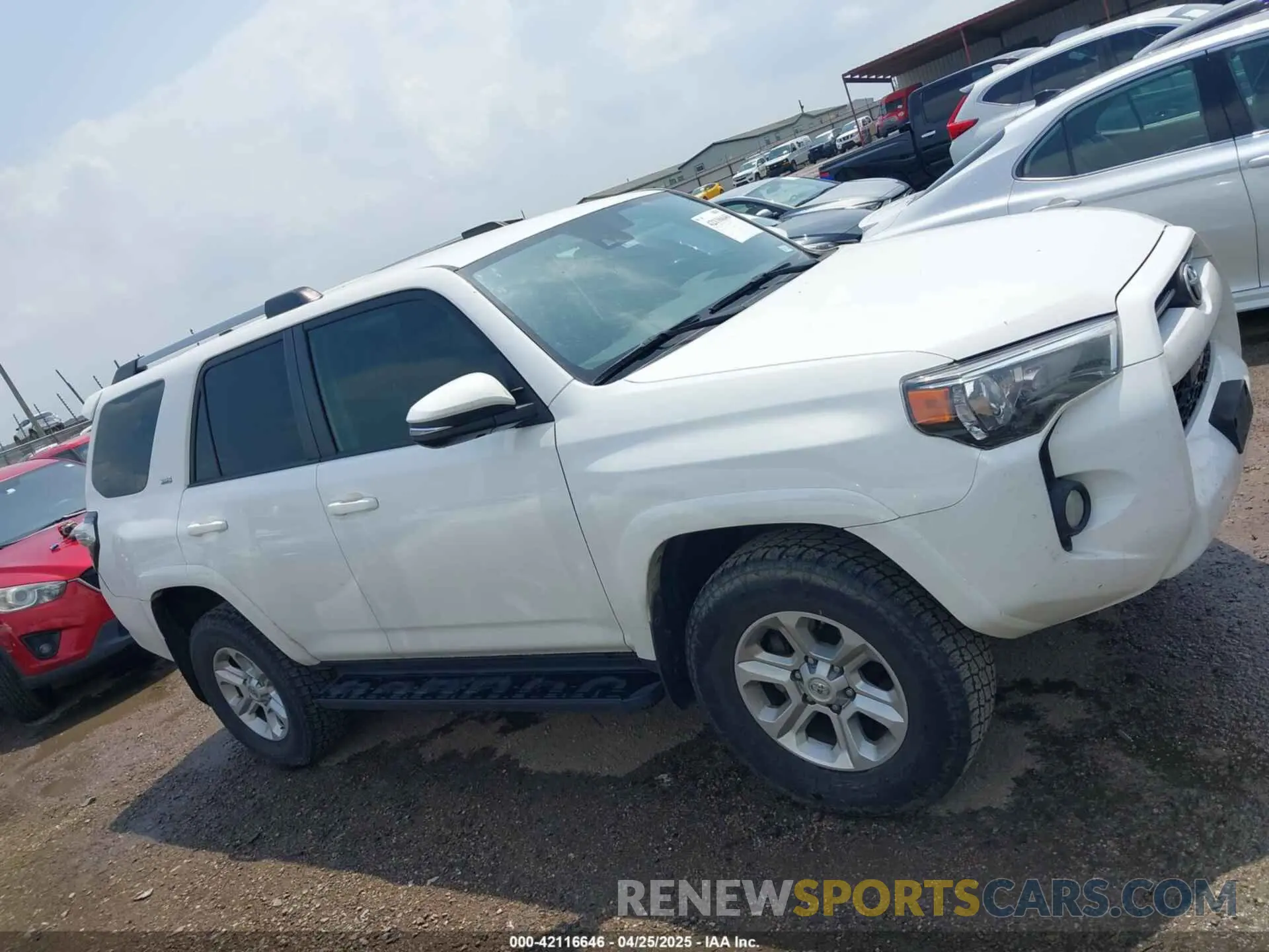 13 fotografías del automóvil dañado JTEBU5JR9L5738969 TOYOTA 4RUNNER 2020