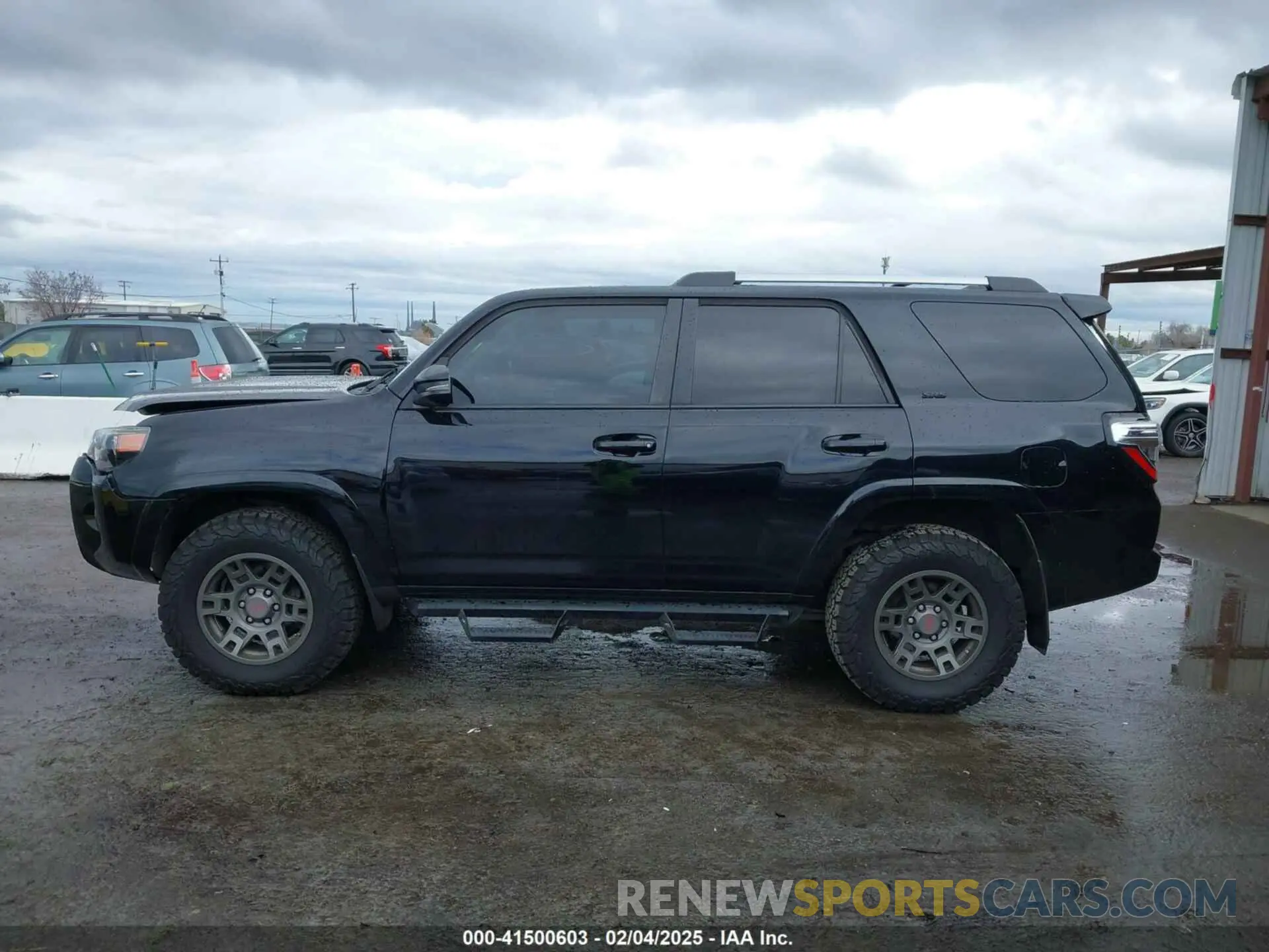 15 fotografías del automóvil dañado JTEBU5JR9L5745422 TOYOTA 4RUNNER 2020